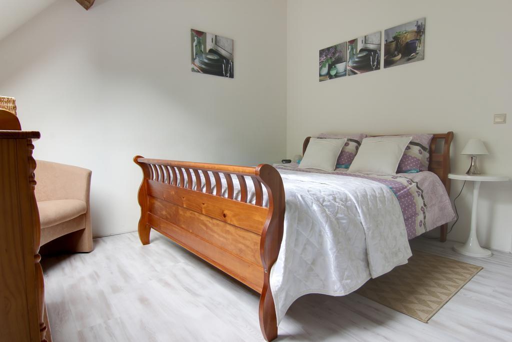 D'N Twist Bed & Breakfast Overloon Room photo